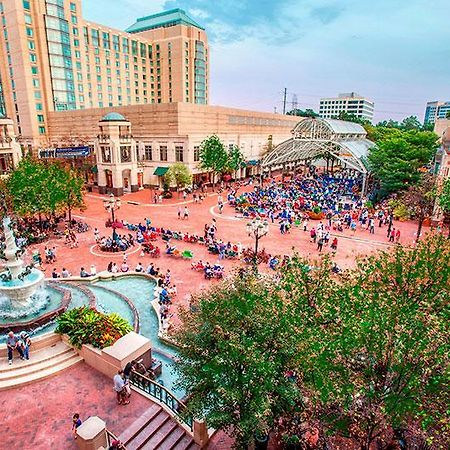 Отель Reston Town Center Экстерьер фото