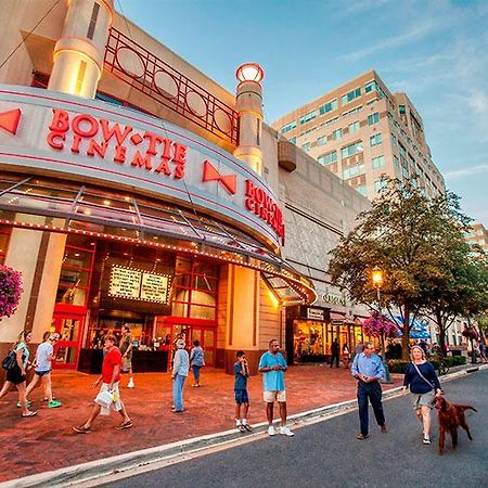 Отель Reston Town Center Экстерьер фото